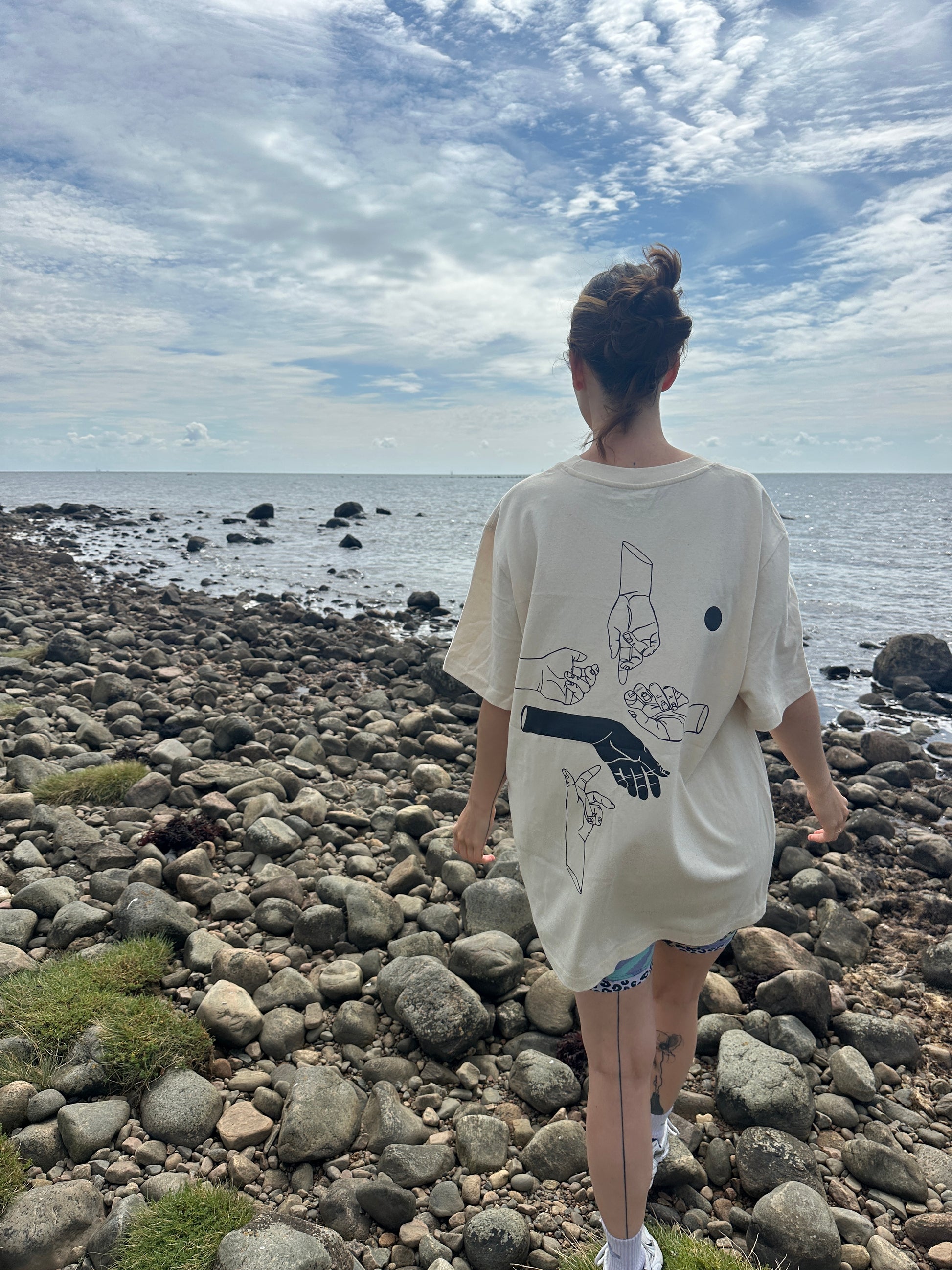 Handsigns -medium oversize fit - cream