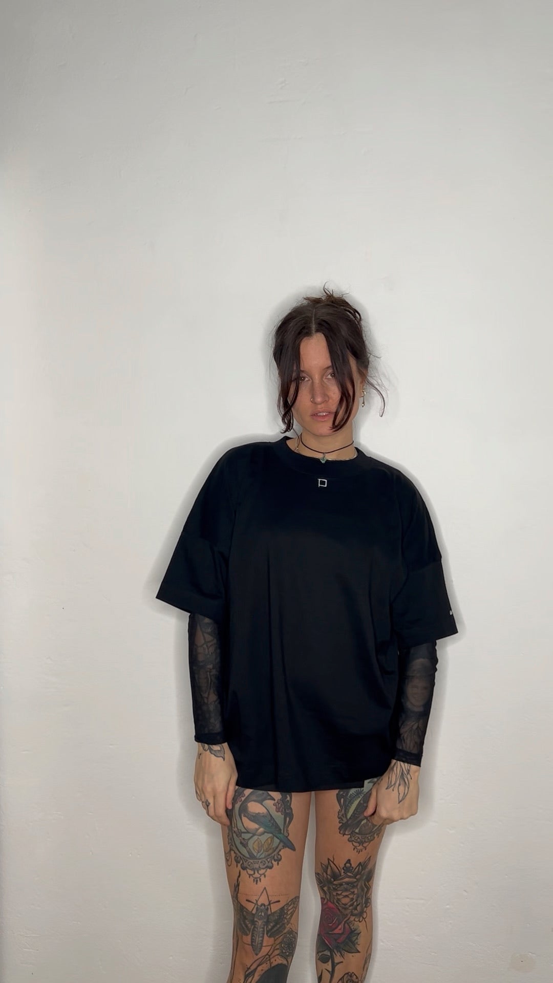 Hand Backprint Shirt by art. - dein neues Lieblingsshirt