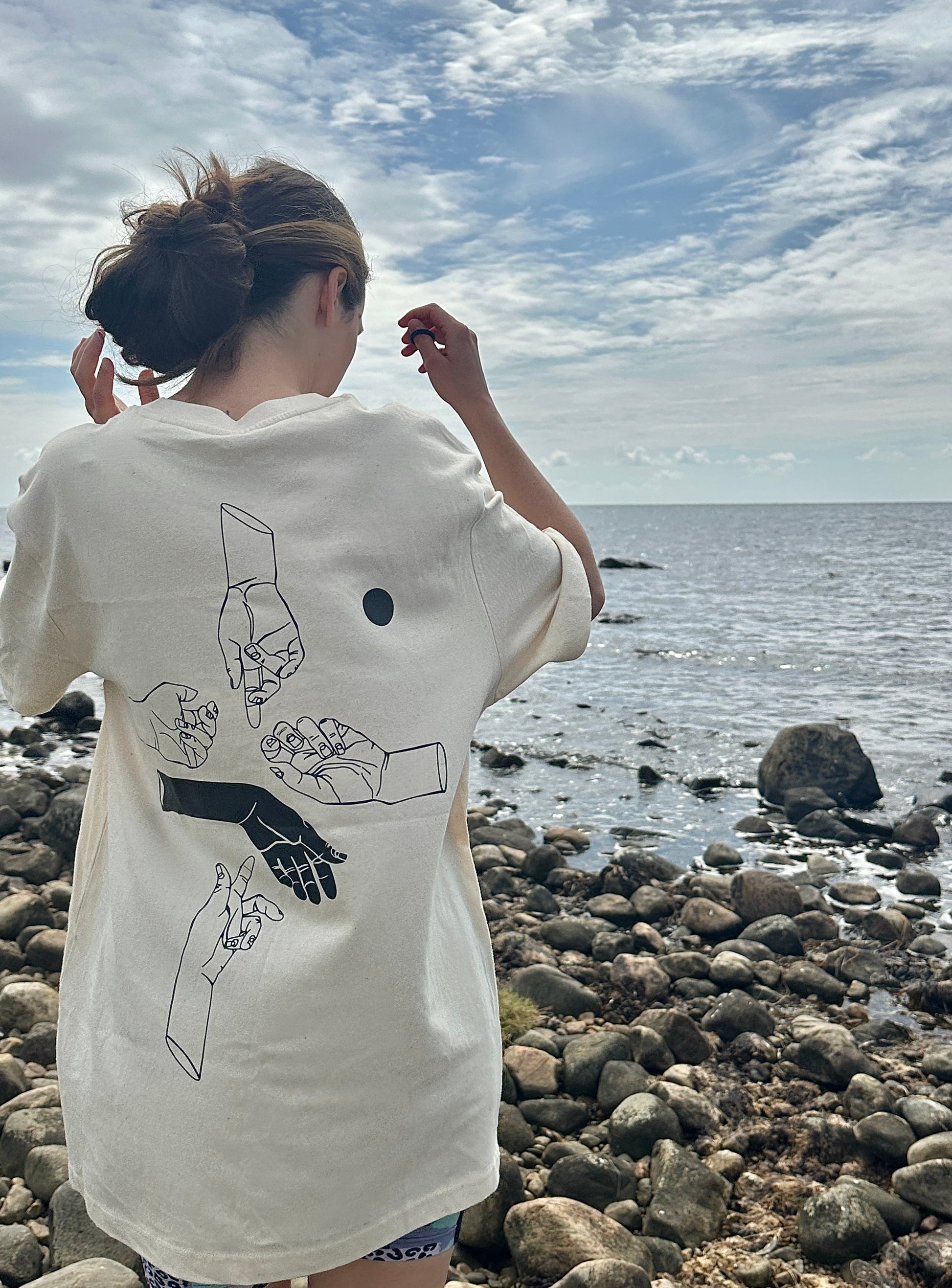 Handsigns -medium oversize fit - cream