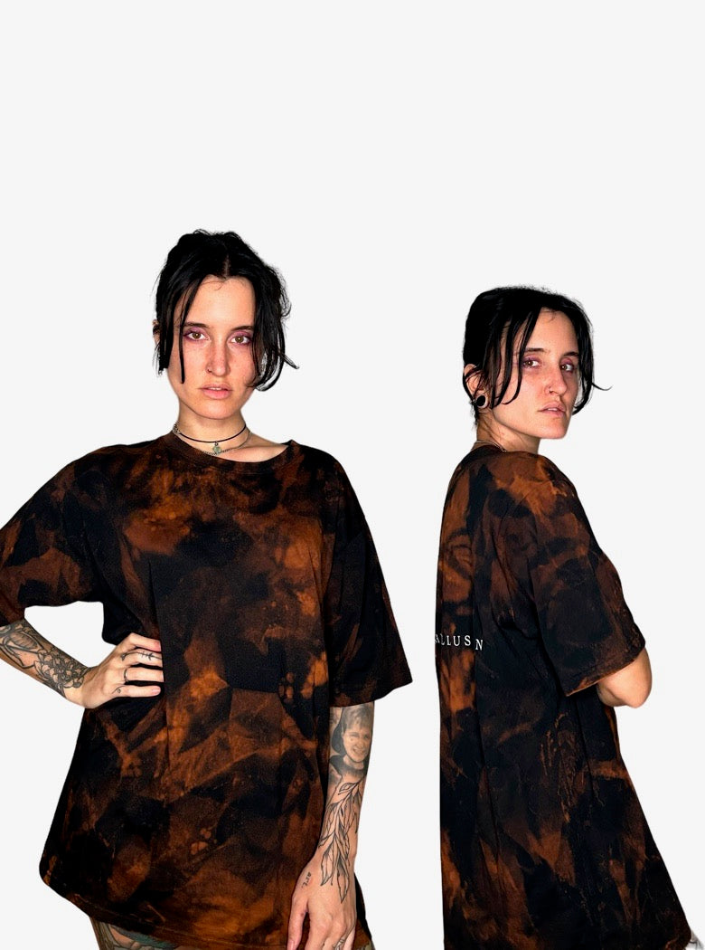 Oversized shirt "happiness is an illusion"