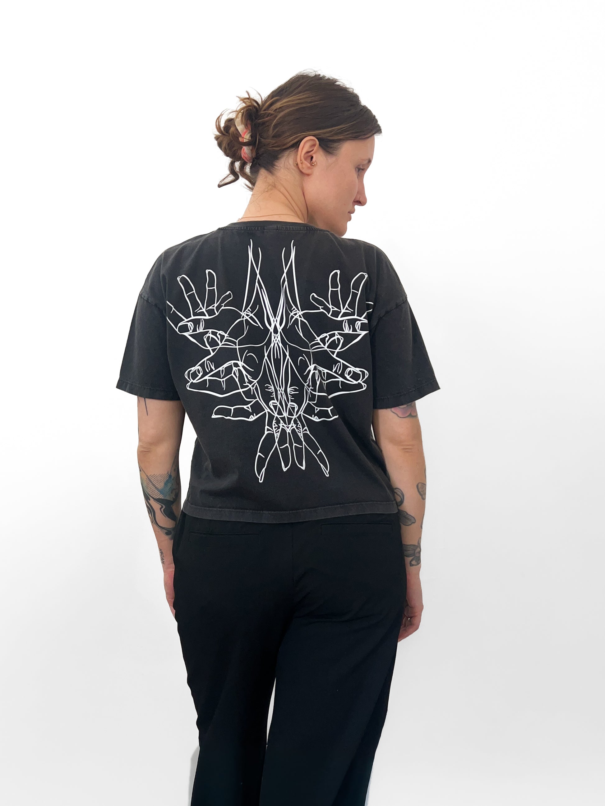 Only 2 piece! Medium Cropped Shirt